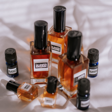 Load image into Gallery viewer, le petit skunk mini parfum oil