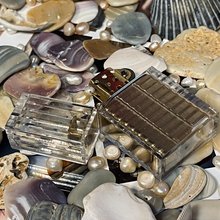 Load image into Gallery viewer, lucite lighter