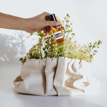 Load image into Gallery viewer, le petit skunk parfum oil